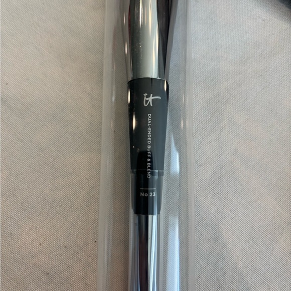 IT Cosmetics HEAVENLY LUXE DUAL-ENDED BUFF & BLEND BRUSH #23 • Make Up Brush - Picture 4 of 5
